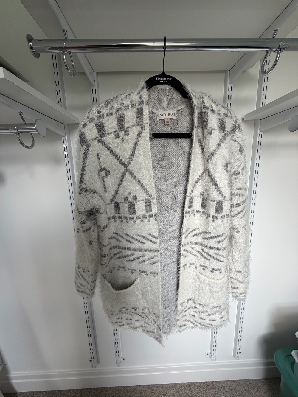 Knox Rose Cream and Gray Geometric Open-Front Cardigan